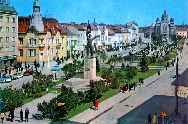 1077 - Targu Mures. Piata Trandafirilor